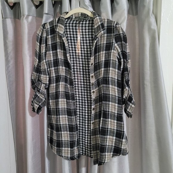 Love Stitch - Flannel Button Down - Size M - Picture 1 of 13